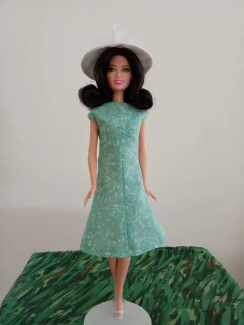 1960s That Girl-style Detailed A-line Dress and a Matching Hat for Barbie