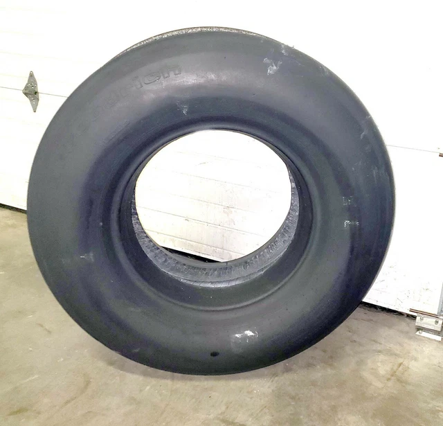 FLOWN NASA Space Shuttle Tire Discovery STS-39 Tyre STS39