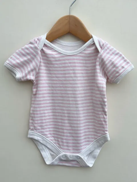 Pacchetto di abbigliamento per bambine età 3-6 mesi prossima cura materna John Lewis 5