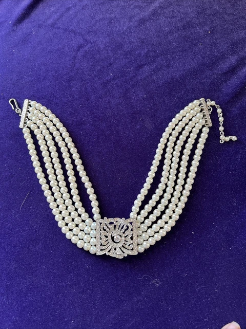 KJL Kenneth Jay Lane Faux Pearl Necklace Choker Rhinestones 16” max silvertone KJL Kenneth Jay Lane Faux Pearl Necklace Choker Rhinestones 16” max silvertone