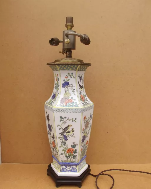 Ancien grand vase monté en lampe porcelaine Chine à décor d'oiseaux et de fleurs