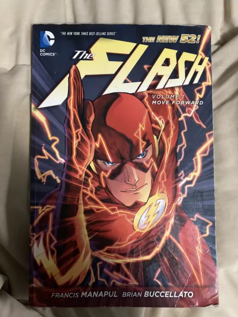 The Flash #1 Move Forward (DC Comics, 2012 October 2013) New 52!