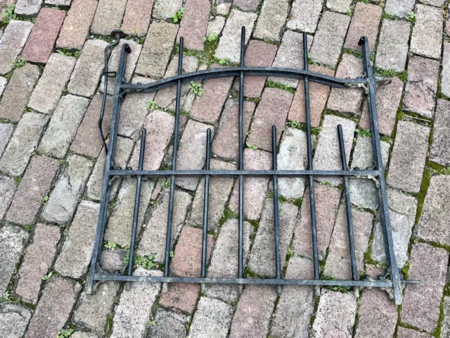 LARGE Heavy IRON Victorian Garden Fence Gate Grate Antique Architecture Salvage