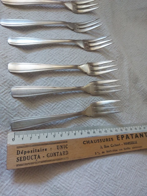 12 Fourchettes à Gâteaux Et Huîtres Ercuis – Métal Argenté, élégantes Et Intemporelles