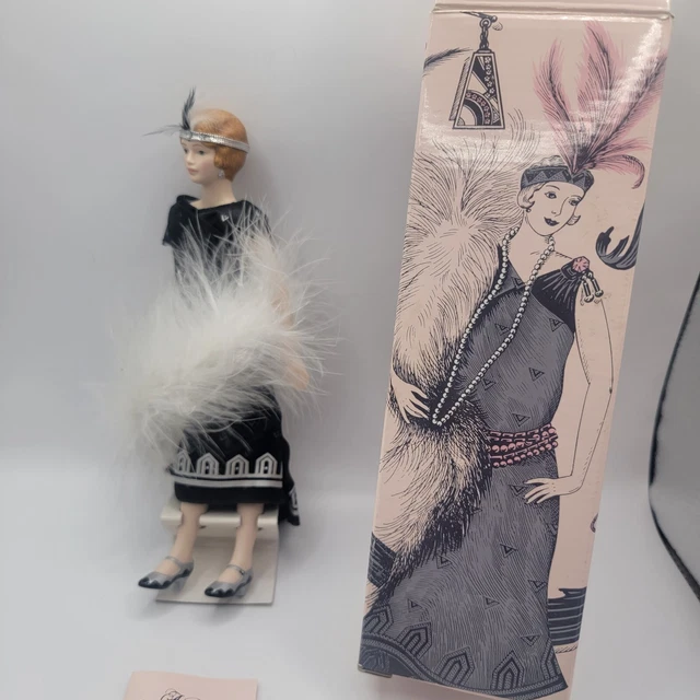 Vintage 1989 Roaring Twenties Avon Fashion Of American Times Porcelain Doll NEW