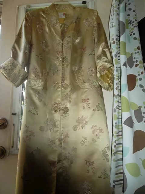 Vintage Gold Peony Shanghai Robe Embroidered Size 38 
