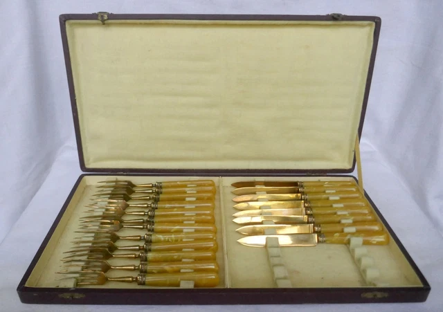 Coffret De 12 Fourchettes à Dessert Métal Argenté - 8 + 4