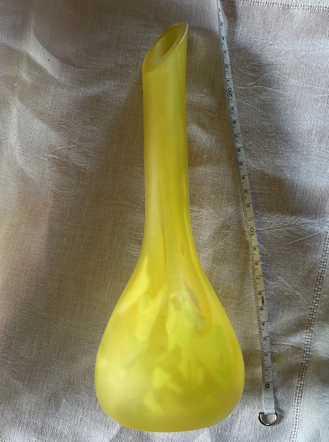 Soliflore  en pâte de verre jaune marmoréen La Rochère Haut:26cm-Poids:772gr. TB