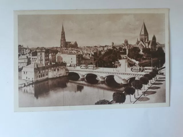CPA 57 METZ - View of the Moselle and the Middle Bridge