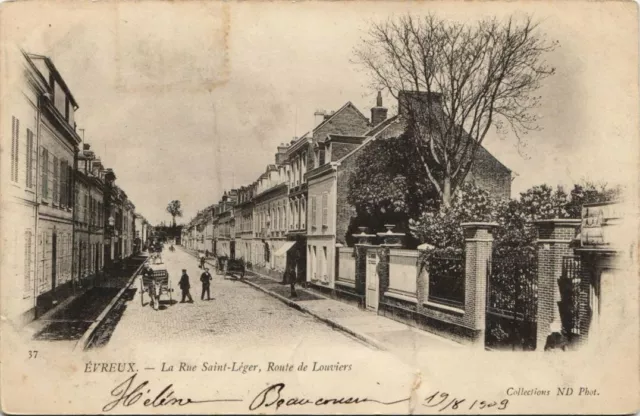 CPA EVREUX-La Rue St-Léger-Route de LOUVIERS (28996)