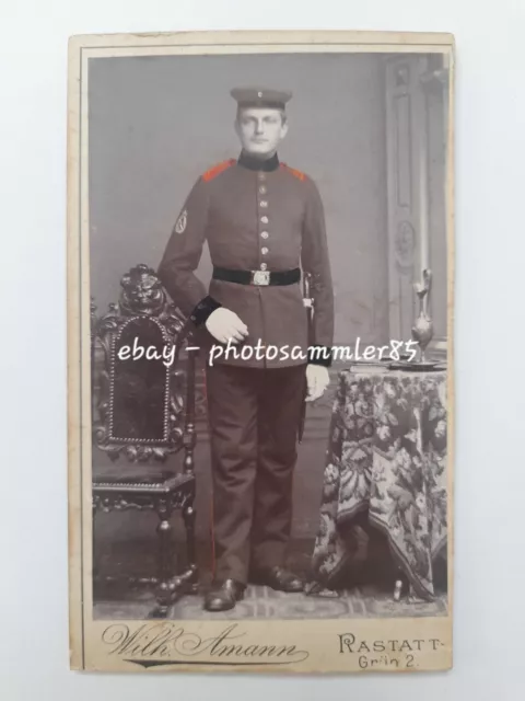 CdV Rastatt koloriert Soldat Offizier mit Abzeichen am Ärmel Atelier Amann Baden