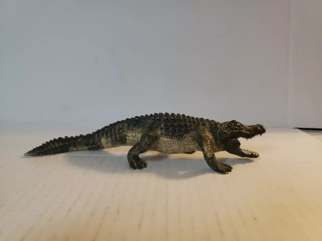 Schleich Crocodile Solid Plastic Figure D-73527 Movable Jaw