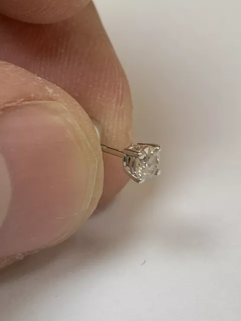 Natürlicher 015ct Diamant einzelner Ohrstecker in 14K Weißgold Ohrring