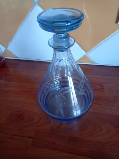 Carafe Ancienne Bleu Verre Ciselée A Identifier Bouchon