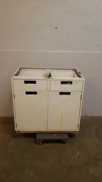 3' Labcrafters Lab Casework Bench B Condition