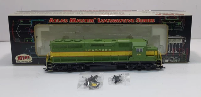 Atlas 8938 HO Scale Seaboard Air Line GP-40 Powered Diesel Locomotive #625 - DCC