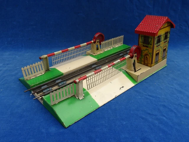 SYMPA Nice ! TRAIN JEP O - PASSAGE A NIVEAU MANUEL Manual level crossing N° 63 ?