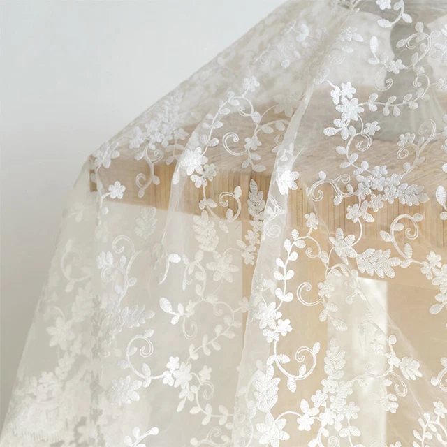 Tissus,Robe de mariée brodée en dentelle Col brodé, bordure de col