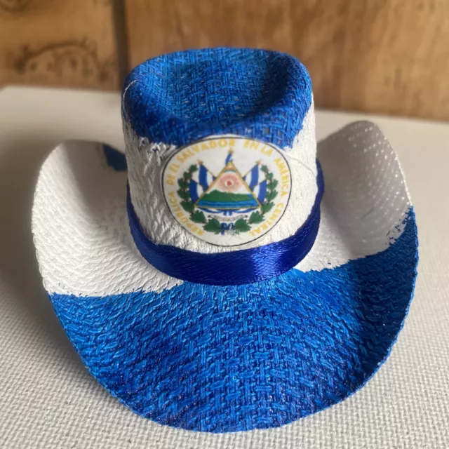 El Salvador Sombrero PA Autos Artesanal Handmade Hat Keychain LLAVERO sombrerito