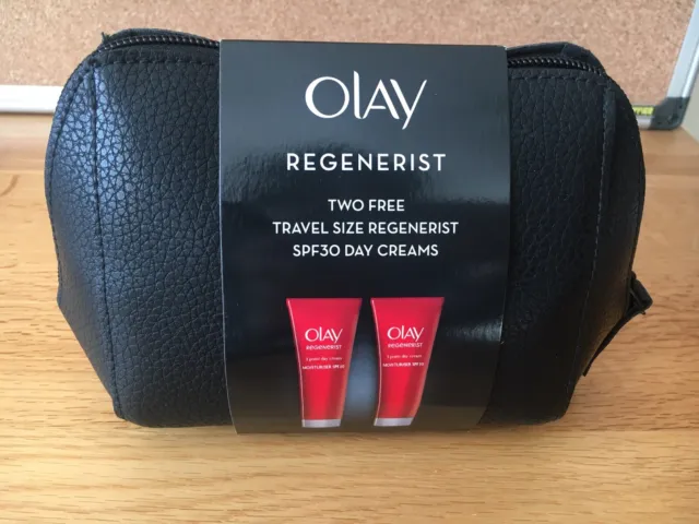 Olay Regenerist Bag With Two Travel Size Regenerist SPF30 Day Creams 2x7ml