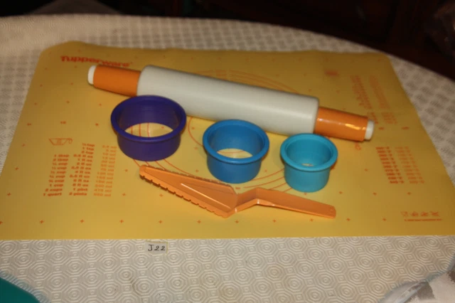 Tupperware® D74 Support pour rouleau d'essuie-tout Noir