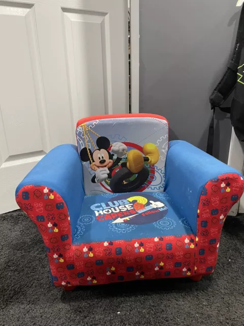 Minnie Mouse Upholstered Chair - Delta Children