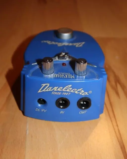 Danelectro Milkshake Chorus Guitar Effect Pedal 3