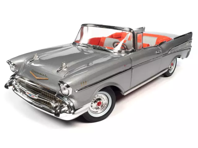 AUTOWORLD 1/18 Maßstab Druckguss 1957 Chevy Bel Luft Cabrio - Inka Silber AW307