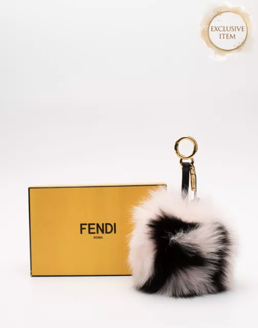 RRP €460 FENDI ROMA Shadow Fox Fur Pom Pom Charm Pink Leather Strap Logo Charm