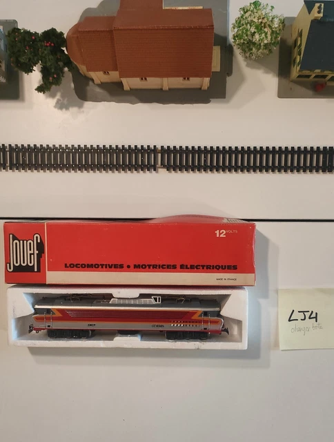 972704_6
