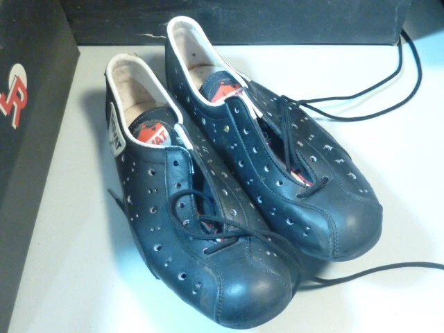 CHAUSSURES DE CYCLISME ancienne - RIVAT - Made in France - T38 - TBE Vintage M2 EUR 25,00 - FR