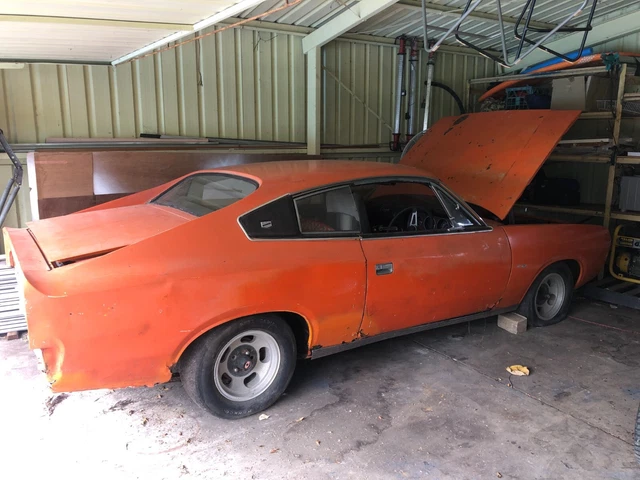 Valiant Chrysler VH 71 for sale