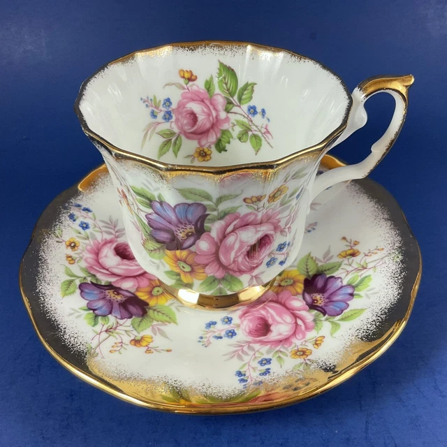 Elizabethan Bouquet main image 1
