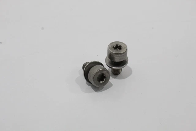 VW TIGUAN 5N Diesel Fuel Filter Housing M5x9 Securing Bolt Screws New ...