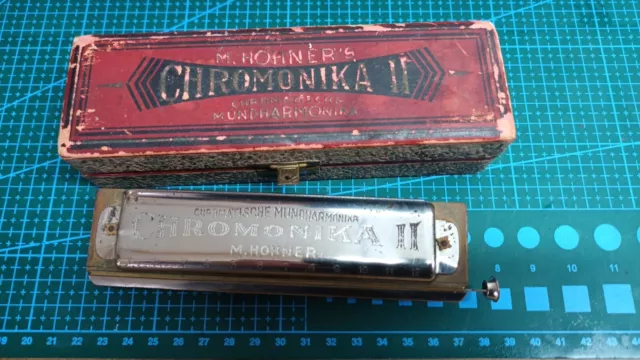 M. Hohner's Chromonika II Mundharmonika mit Box