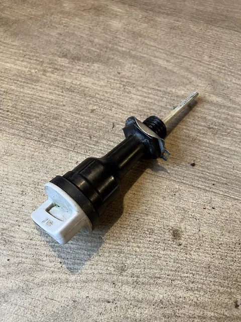 Oil Dip Stick & Filler Funnel, Honda Izy, HRG - GCV135, GCV160 Engine (187)