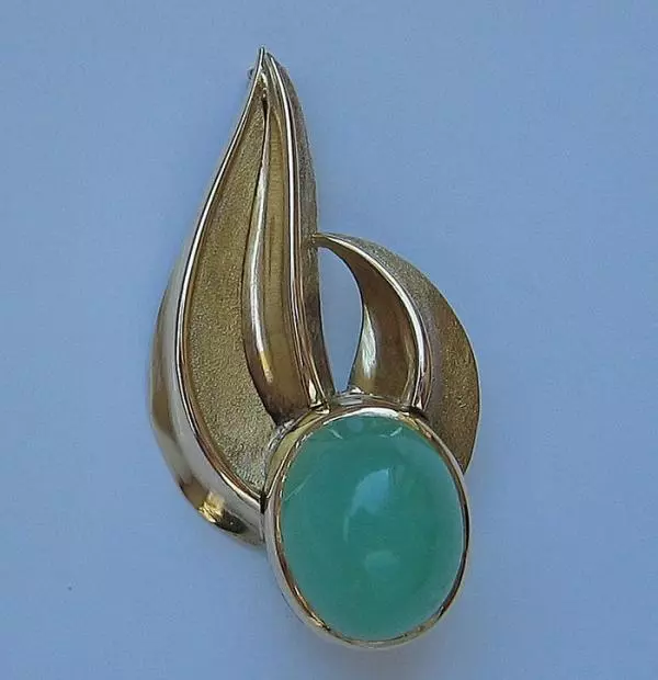 Ansteck Nadel Brosche mit Jade Stein in aus 14 Kt. 585 er Gold Broschen