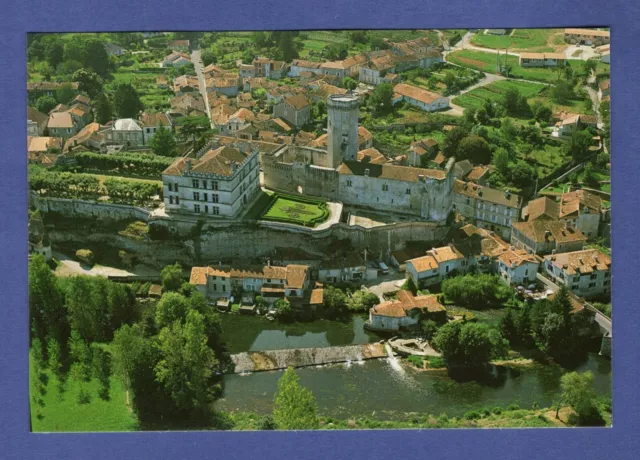 Gb * CPA  / Carte Postale : Bourdeilles -> Le Château dominant la dronne