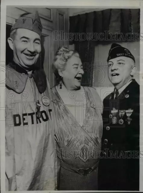 1935 Press Photo John Howell Giving Mme Ernestine Schumann Heink Lessons