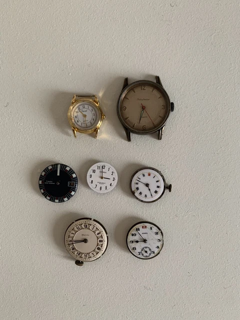 LOT DE 4 mouvements de montres ancienne Omega cal 211 pour pièces pour