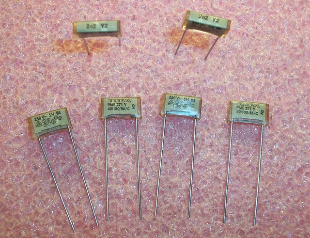 PME271M647K (TAPA 0.47UF 275VAC EVOX RIFA CLASE X2