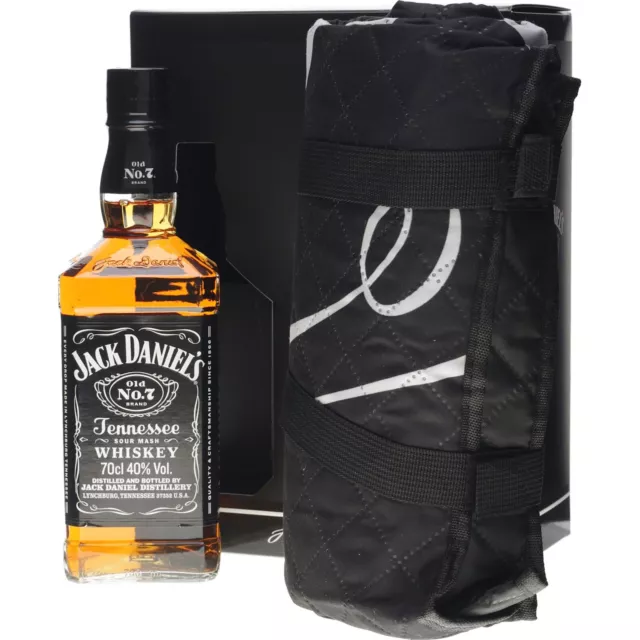 Jack Daniels No. 7 Whiskey Set mit Picknickdecke 0,7 Liter 40,0 % Vol.