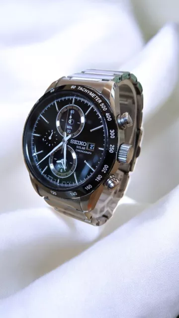 Seiko v172 solar chronograph sales