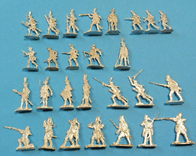 Plats d'étain - Zinnfiguren : Autriche - 14 soldats et groupe du