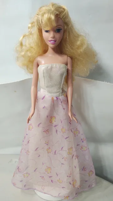 DISNEY PRINCESS AURORA Barbie Doll Sleeping Beauty Wearing Pink Dress ...
