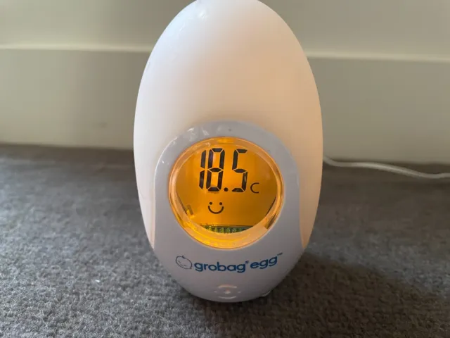 Grobag Egg - temperature control for baby's room connects to power supply