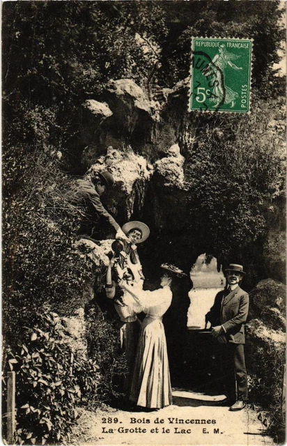 CPA AK Vincennes La Grotte et le Lac FRANCE (1283083)