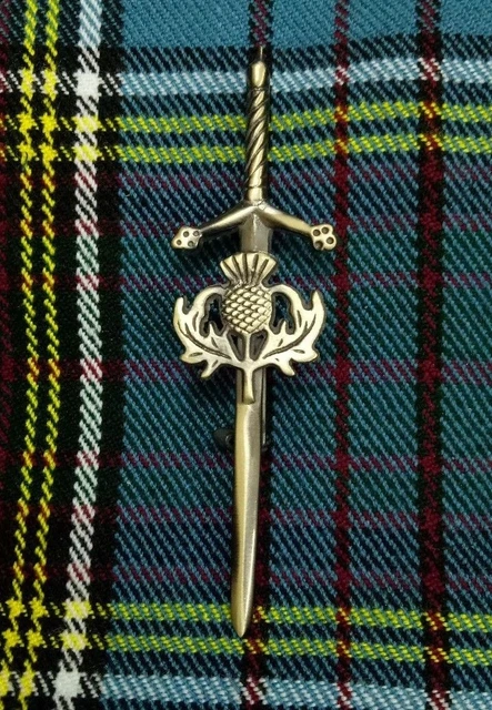 Boucle De Ceinture Kilt Celtique – Nœud Tourbillon Traditionnel Avec Badge Chardon – Chrome