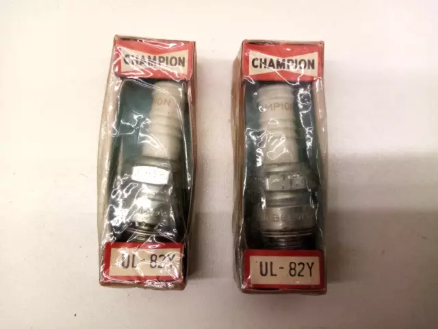 2 x Champion Spark Plug UL-82Y  UL82Y- New Old Stock