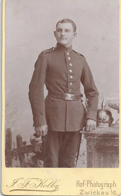 S062,CDV-Foto,Unteroffizier,Uniform,Säbel,Pickelhaube,Atelier Kolby Zwickau,1.WK